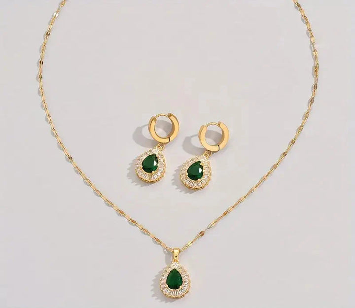 Elegante gouden ketting met subtiele hangers