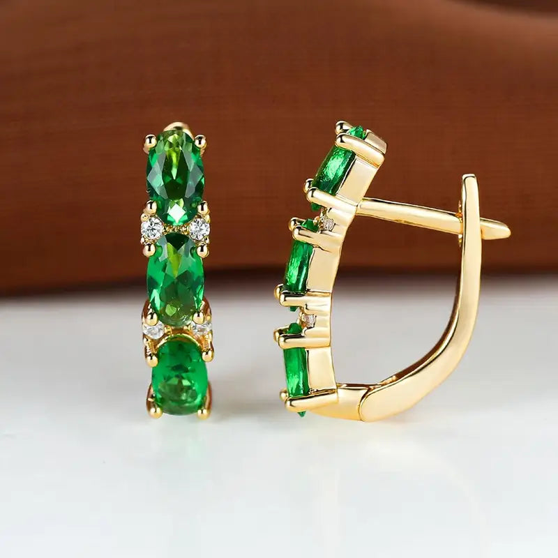 Elegante gouden oorbellen met subtiele glans