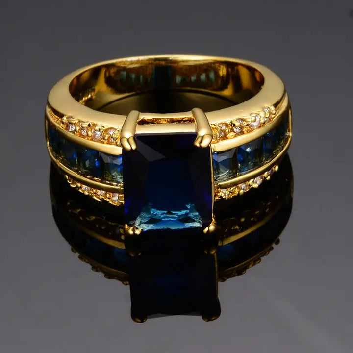 Elegante gouden ring met verfijnde details