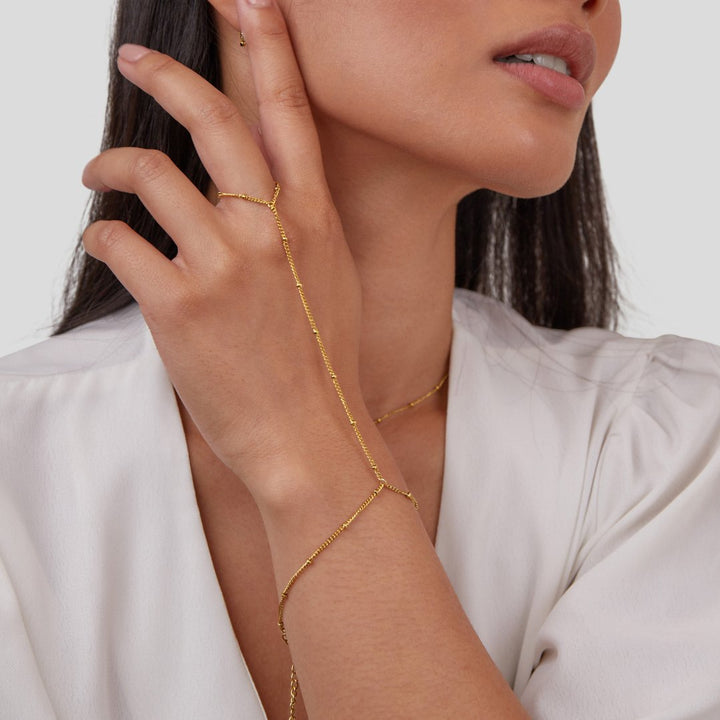 Elegante zilveren armband met verfijnde details