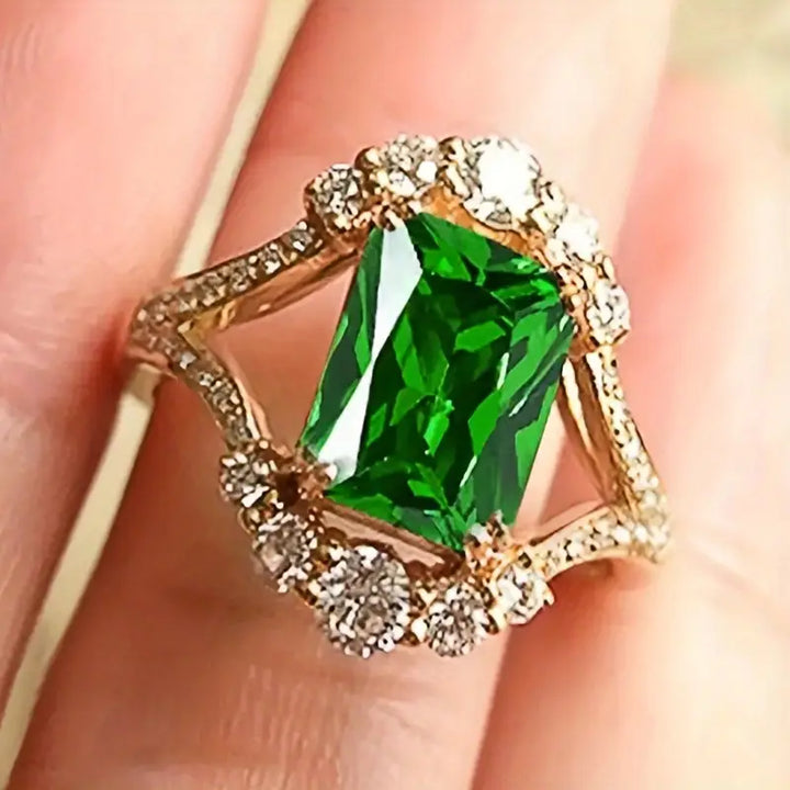 Elegante gouden ring met verfijnde details