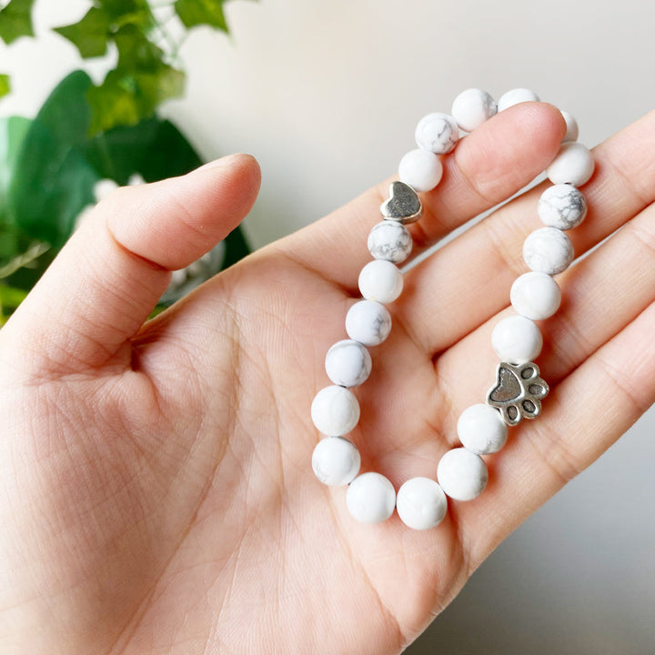 Natuurlijke Edelstenen Armband met Poot- en Hartbedel – Handgemaakt Ontwerp