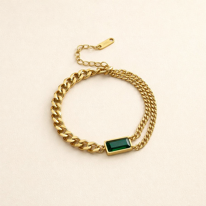 Elegante gouden armband met verfijnde details