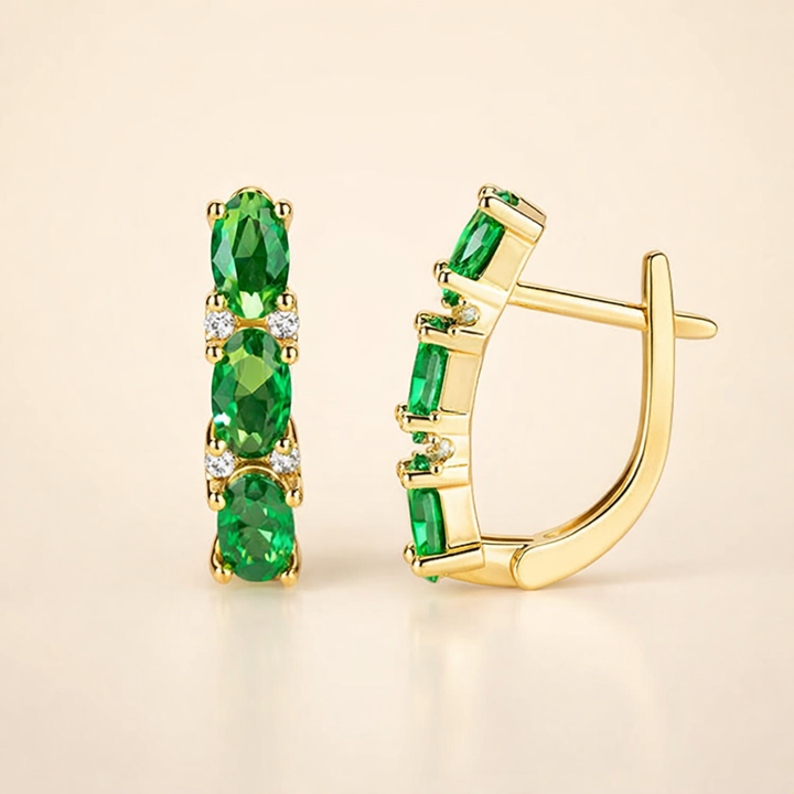 Elegante gouden oorbellen met subtiele glans