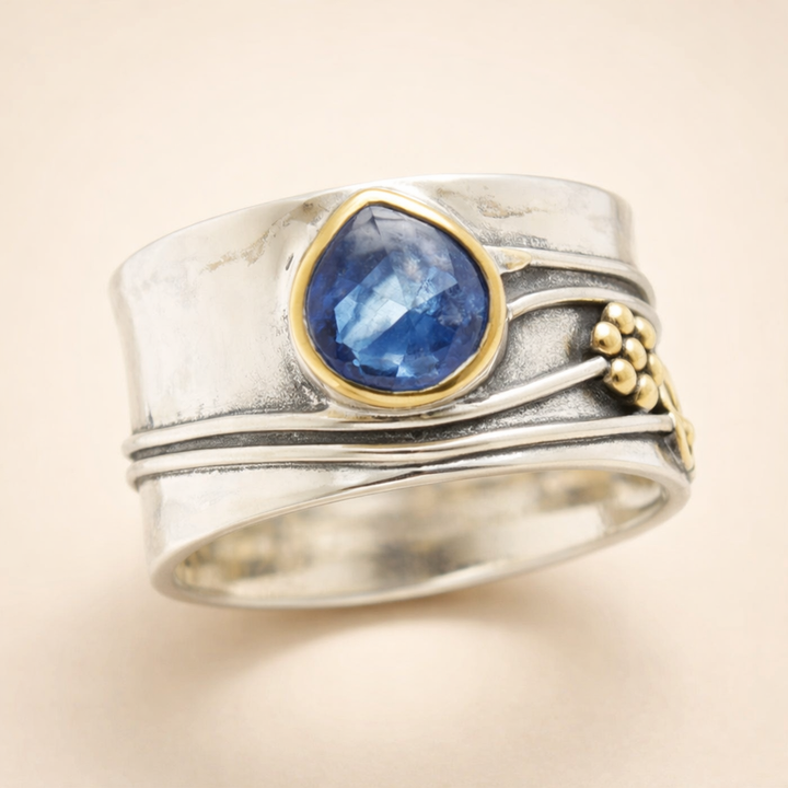 Dromerige witte gouden meditatie ring met edelstenen