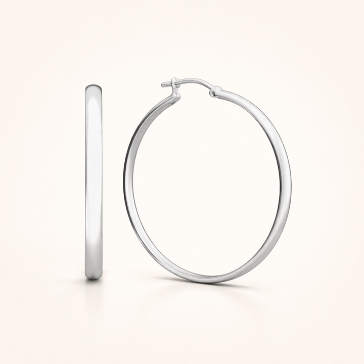 Elegante oorbellen van wit goud met verfijnde details