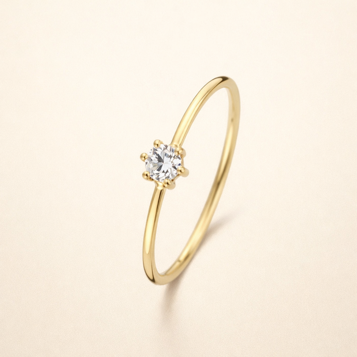 Elegante ring van wit goud met verfijnde details