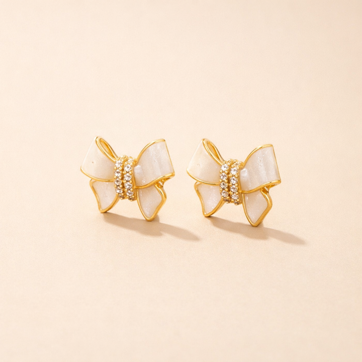 Elegante oorbellen van kristal met een verfijnde strik
