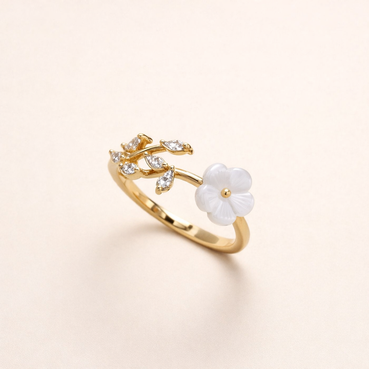 Zachte witte zirkonia bloemenring