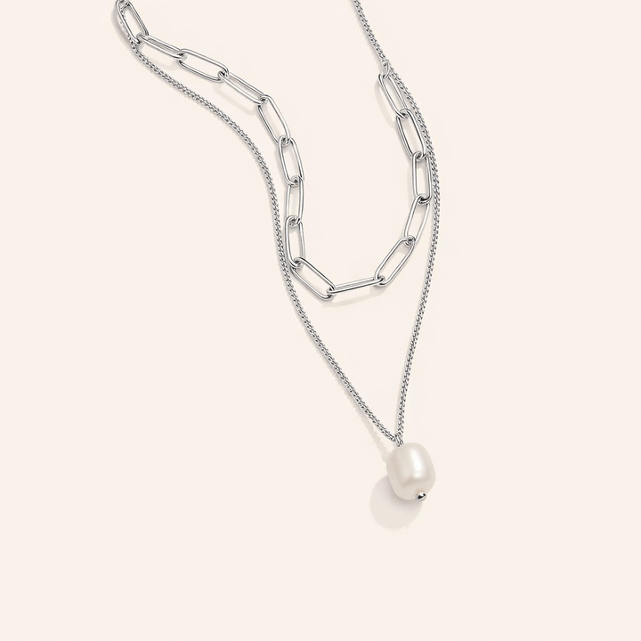 Elegante zilveren ketting met parels