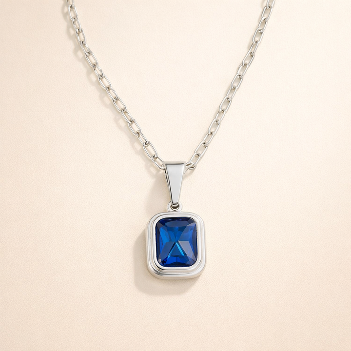Zilveren ketting met oceaanblauwe hanger