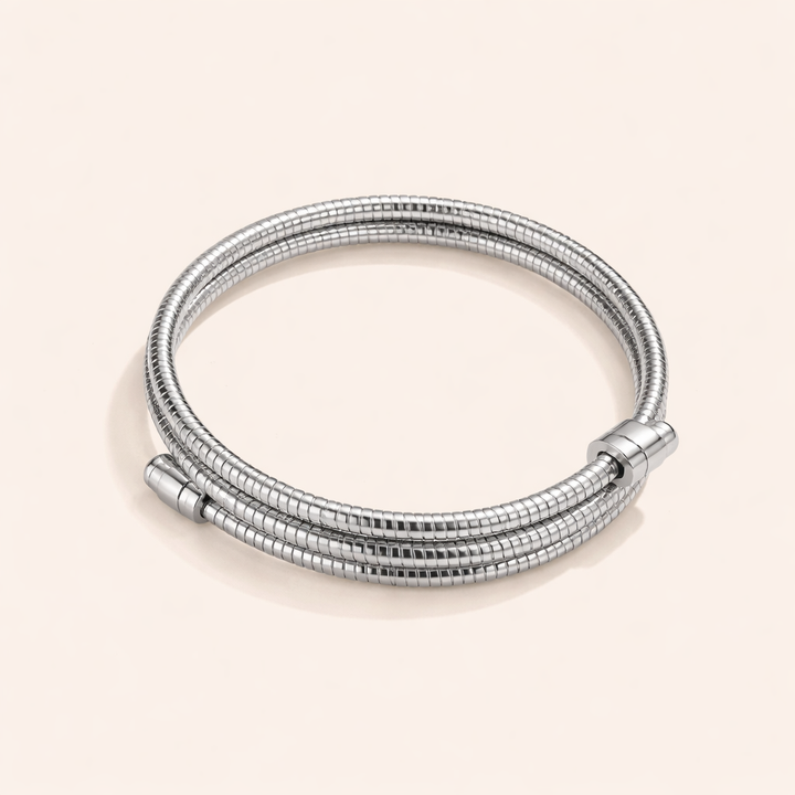 Verfijnde zilveren armband met een subtiele twist