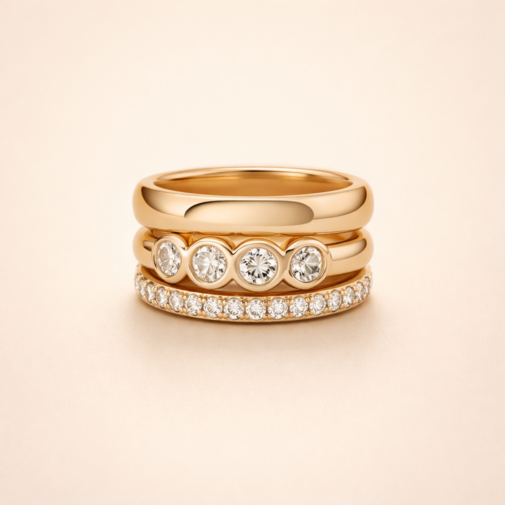 Gesmede gouden ringen met briljanten accenten