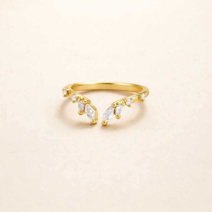 Verfijnde gouden ring met kristalaccent