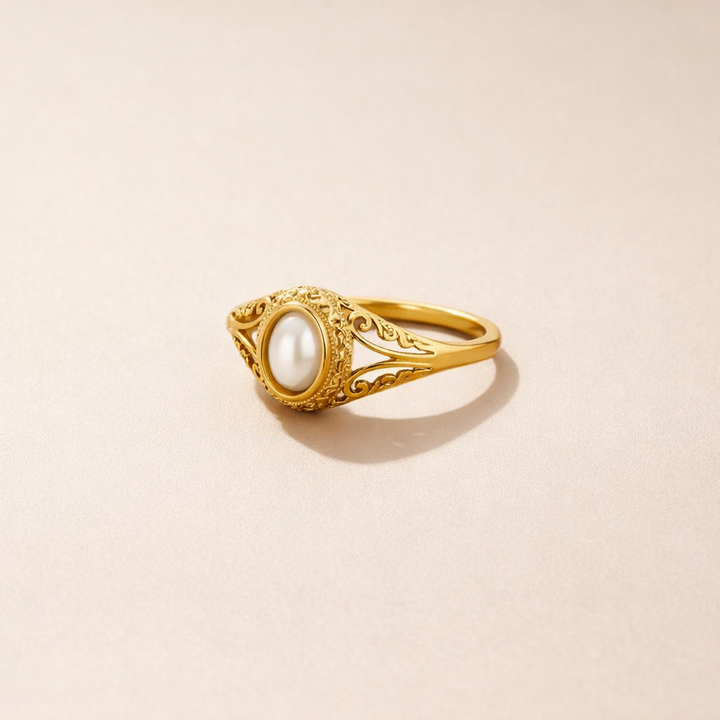 Elegante parelring in vintage stijl