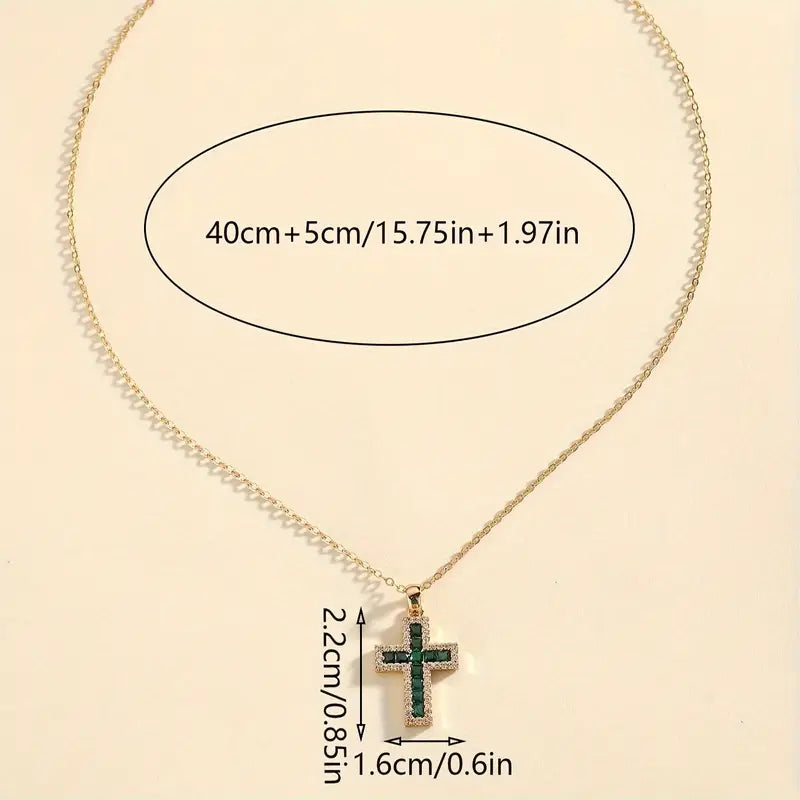 Elegante gouden ketting met smaragd kruis hanger