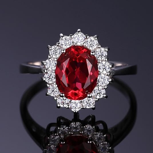 Elegante ring van wit goud met robijn halo