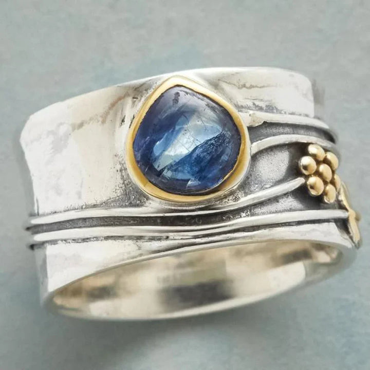 Dromerige witte gouden meditatie ring met edelstenen