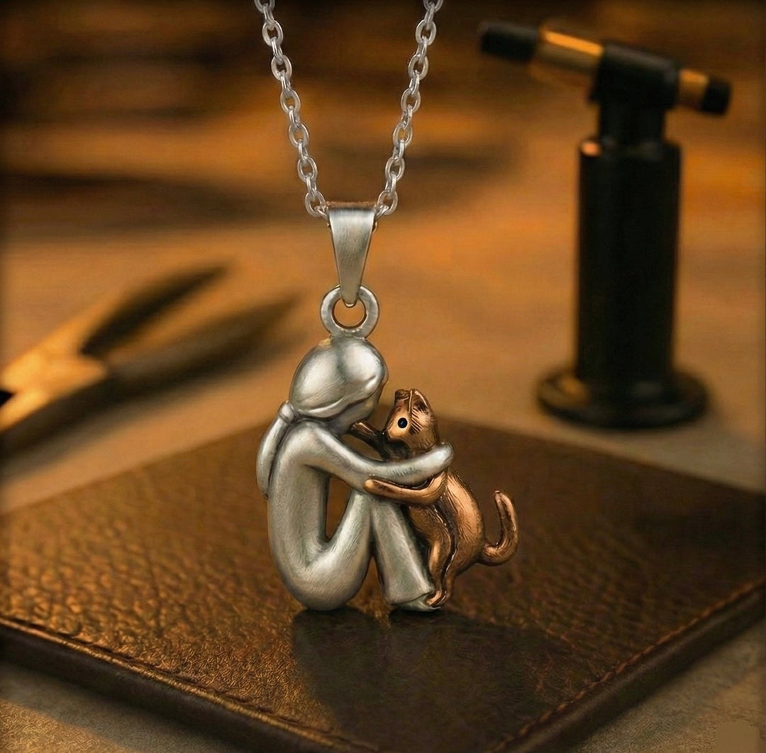Zachte gouden ketting met een delicate bloem