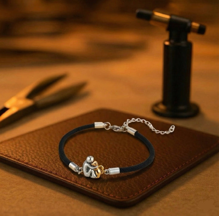 Elegante zilveren armband met hondencharme