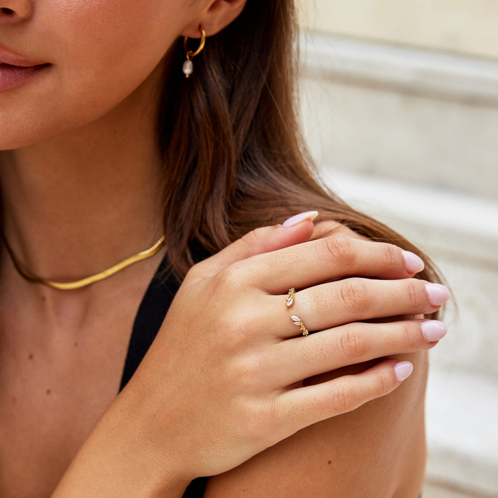 Verfijnde gouden ring met kristalaccent