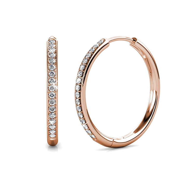 Elegante oorbellen van wit goud met subtiele zirkonia details