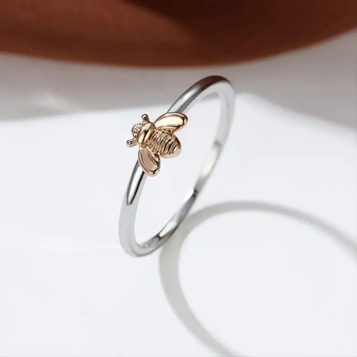 Elegante zilveren ring met verfijnde details