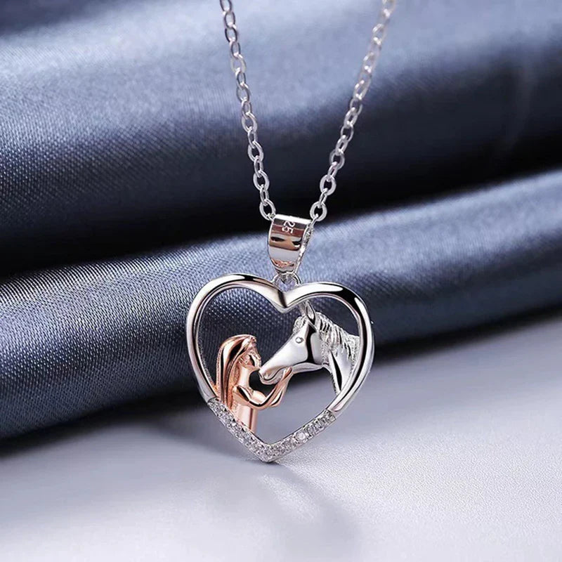 Mooie Hart Zircon Meisje en Paard Ketting