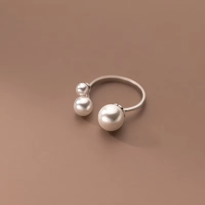 Elegante zoetwaterparel ring met verfijnde driehoekige vorm