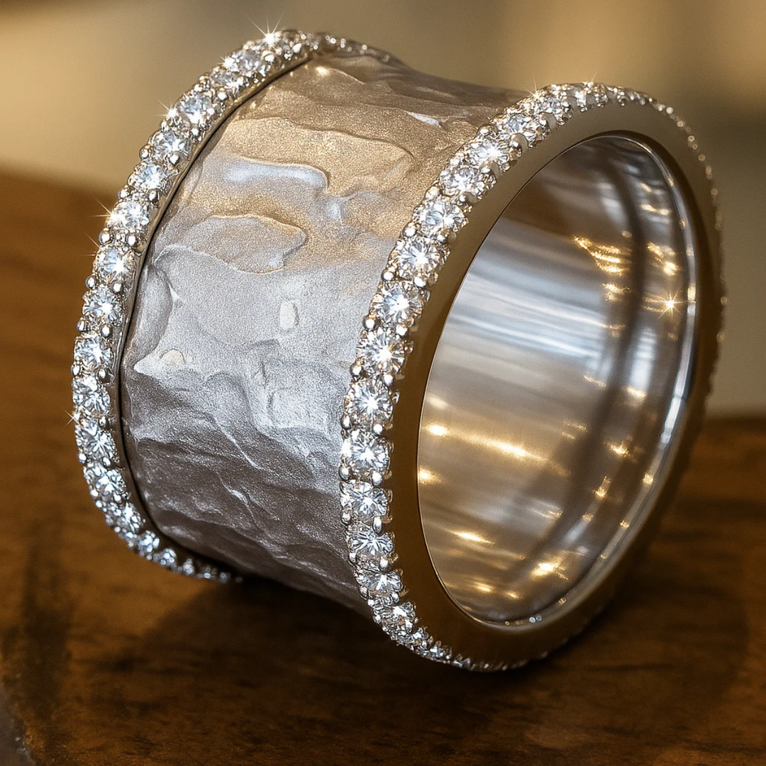 Vintage hoop zirconia ring
