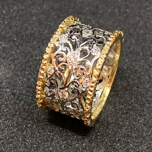 Elegante zirkonia ring met verfijnde vintage uitstraling