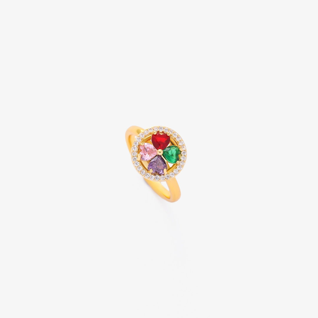 Zacht gouden ring met hartjesdesign