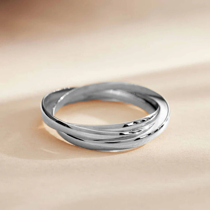 Elegante ring van wit goud met verfijnde details