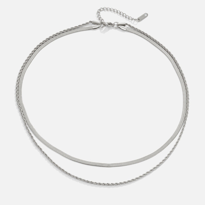 Elegante zilveren ketting met verfijnde schakelstructuur