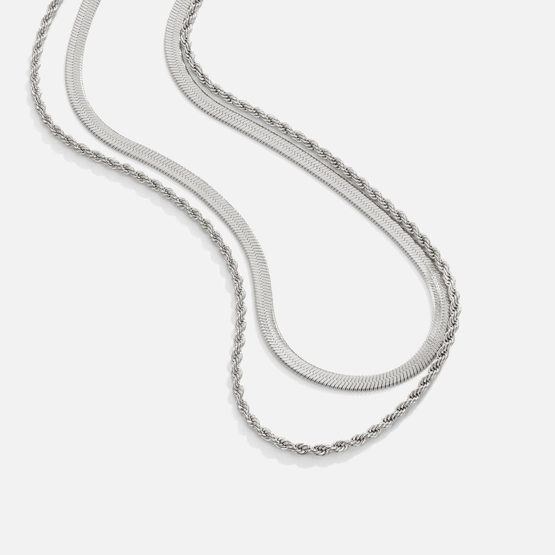Elegante zilveren ketting met verfijnde schakelstructuur