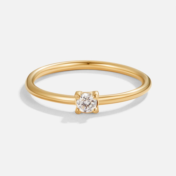 Zachte gouden ring met geboortesteen