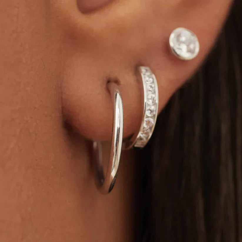 Elegante oorbellen van wit goud met verfijnd ontwerp