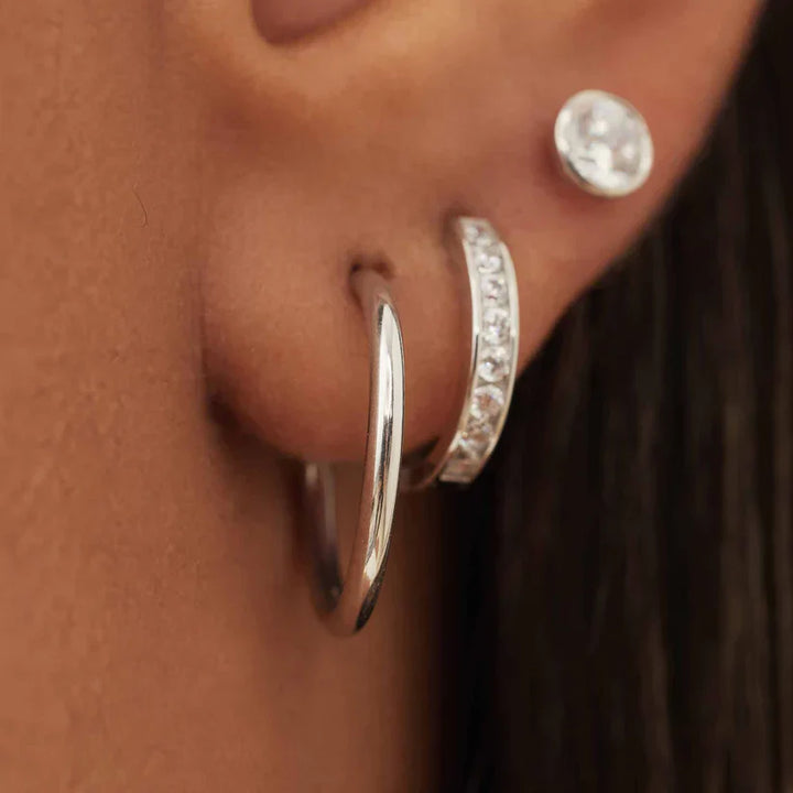 Elegante oorbellen van wit goud met verfijnd ontwerp