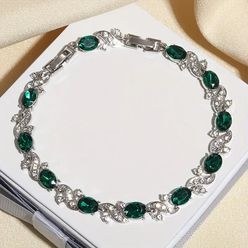 Elegante witgouden armband met verfijnde details