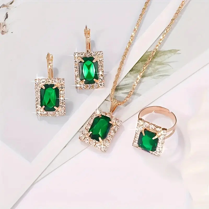 Elegante witgouden ketting met subtiele groene zirkonia