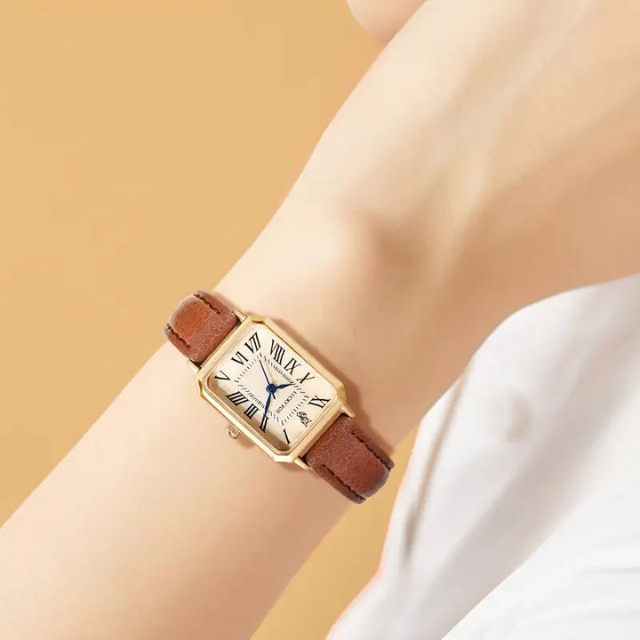 Elegante gouden horloge met een verfijnd steentje