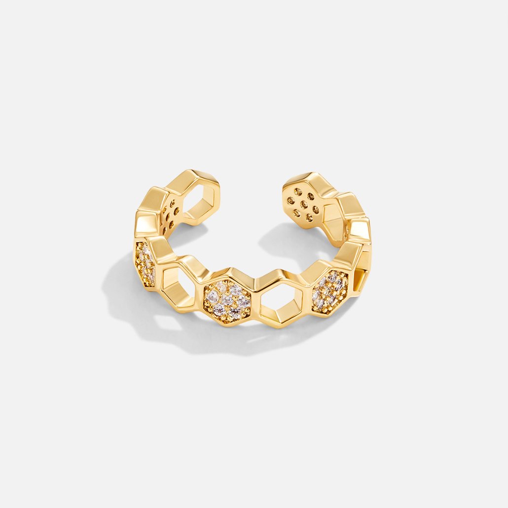 Verfijnde gouden ring met sprankelende kristallen