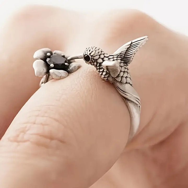 Hummingbird & Flower Ring – Verstelbare Open Vogelring voor Vrouwen