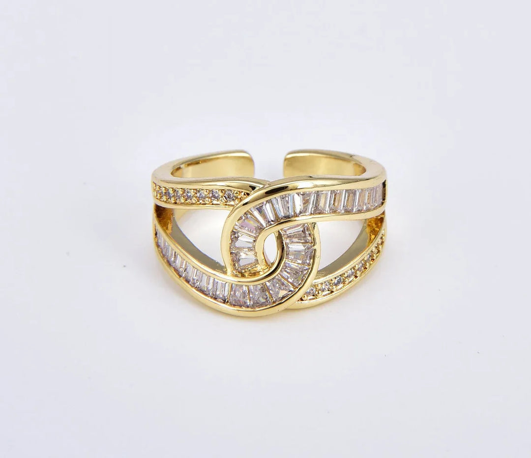 Geknoopt roségouden ring met subtiele details