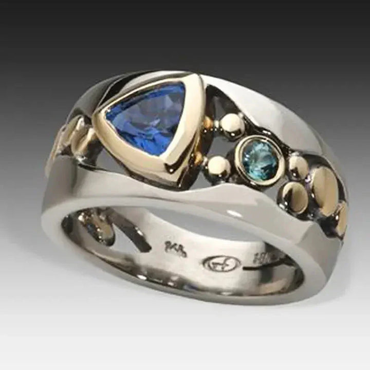 Elegante ring met blauwe kristallen