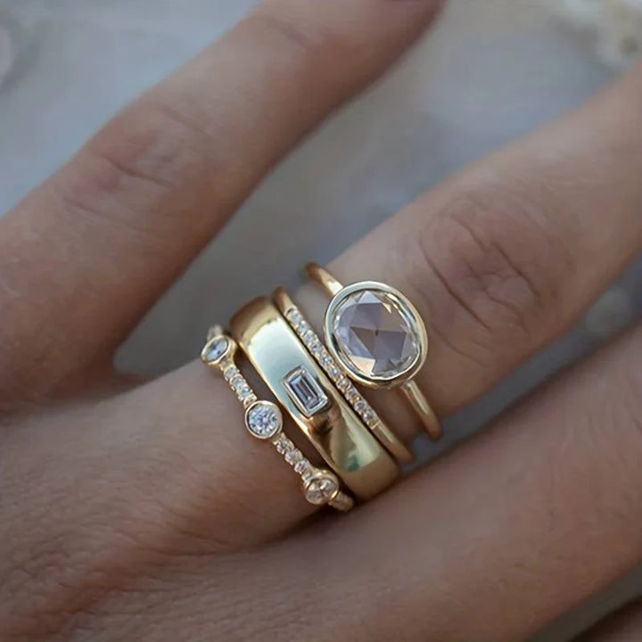 Elegante gouden ring met zirkonia in vintage stijl