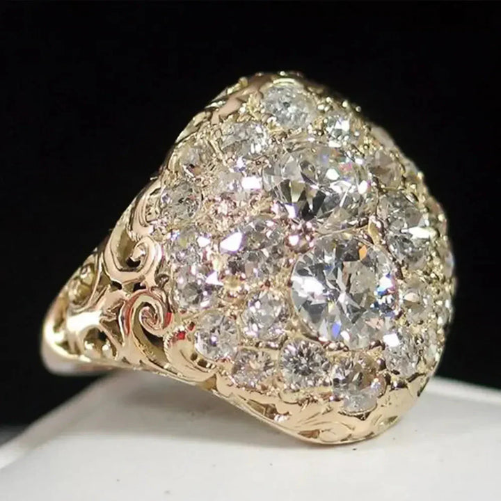 Elegante gouden ring met ronde diamant