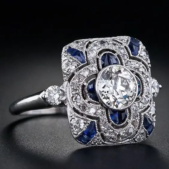 Elegante zilveren ring met een blauwe zirkonia