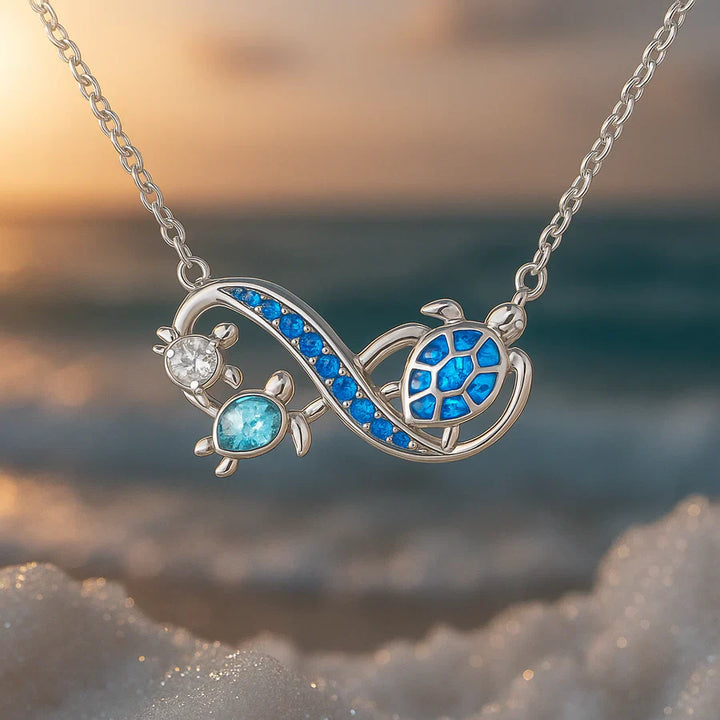 Minimalistische zilveren schildpad ketting met subtiele glans