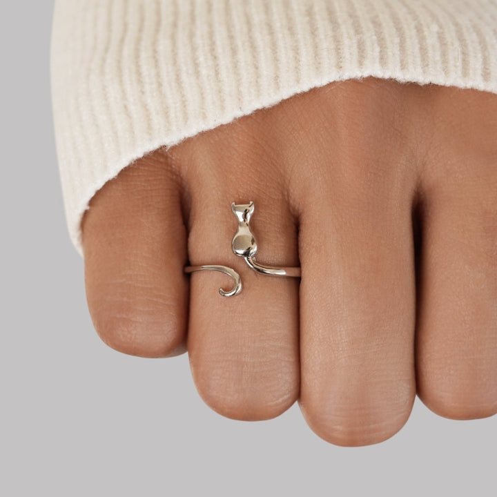 Elegante zilveren ring met sterrenmotief
